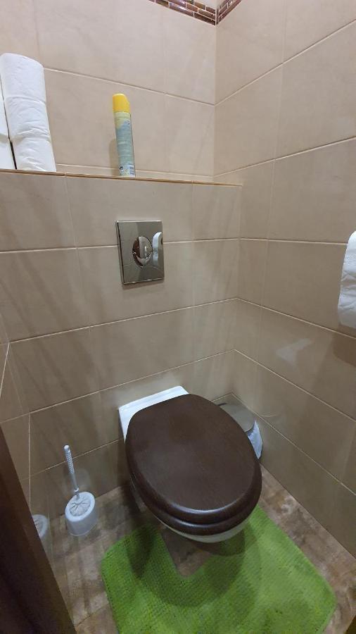 Aqua Apartman Tiszaújváros Esterno foto