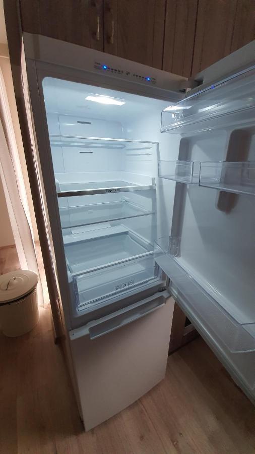 Aqua Apartman Tiszaújváros Esterno foto
