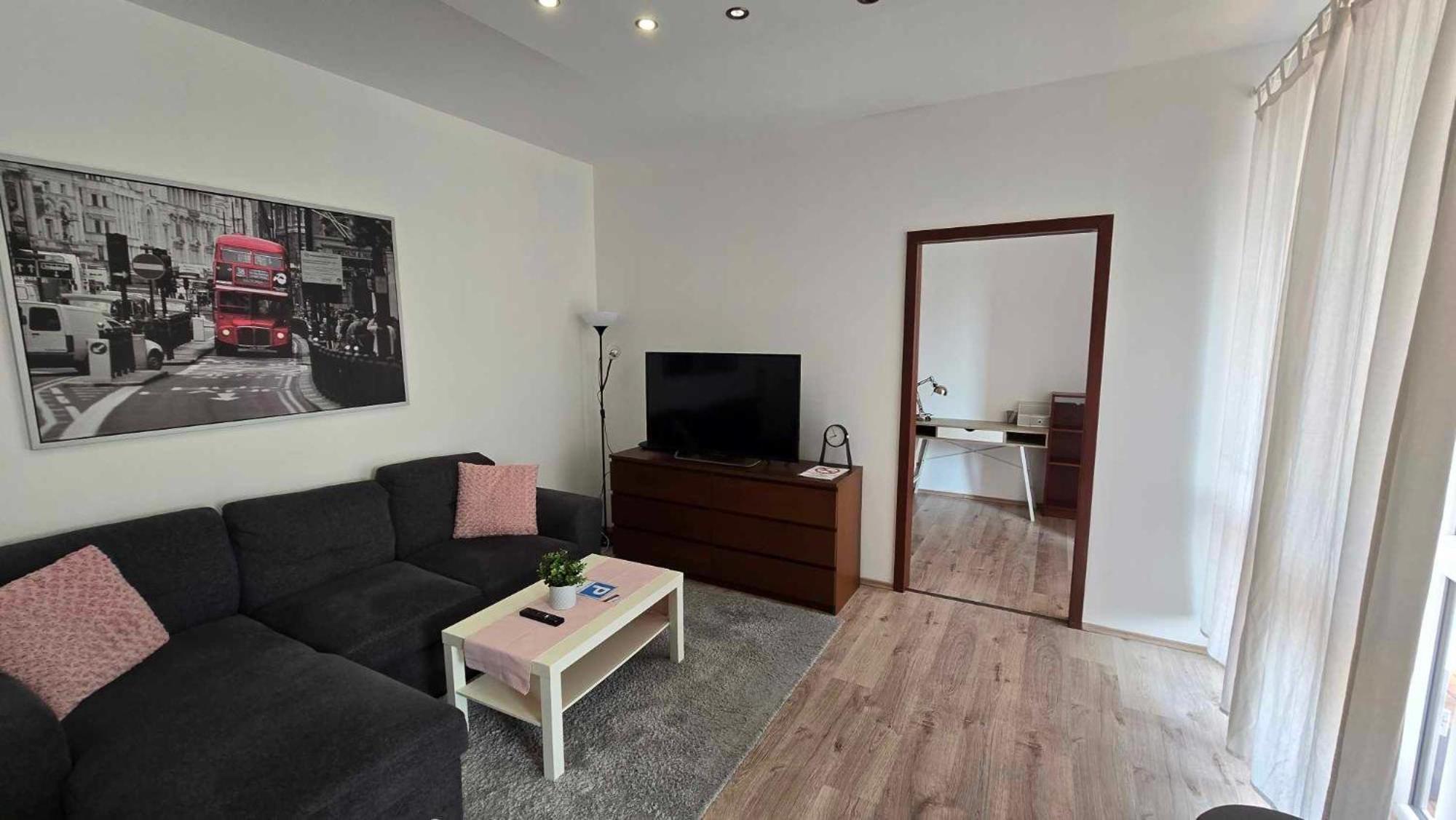 Aqua Apartman Tiszaújváros Esterno foto