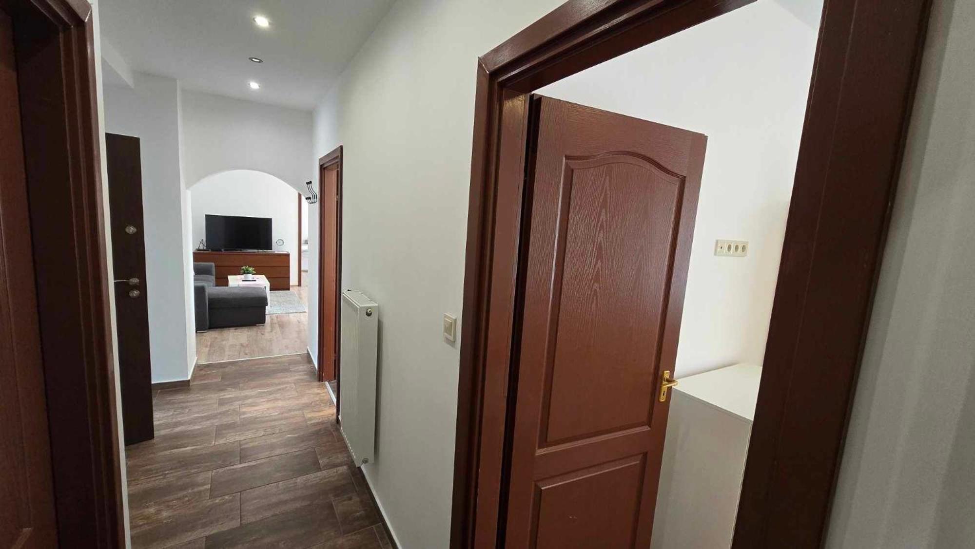 Aqua Apartman Tiszaújváros Esterno foto