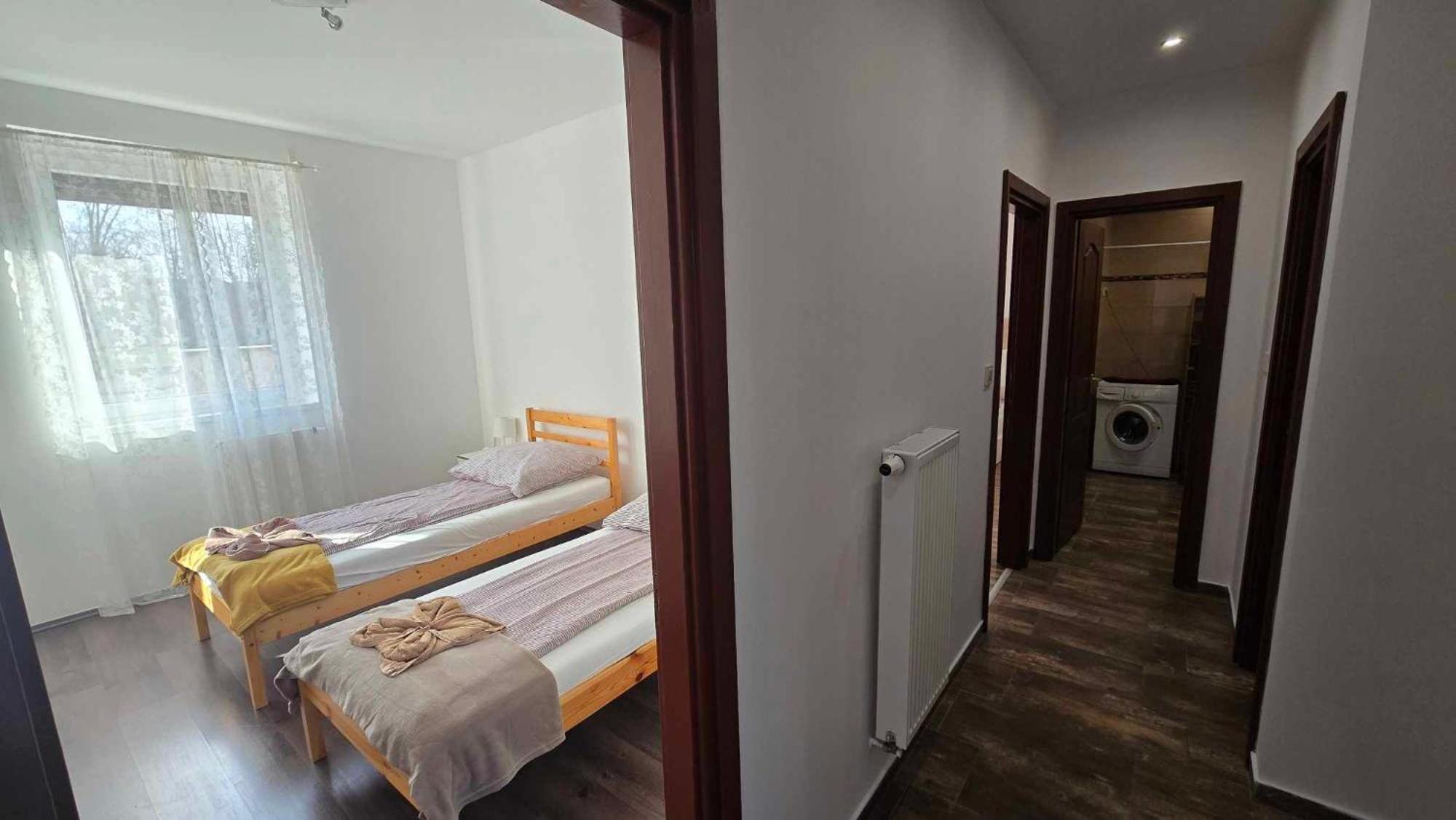 Aqua Apartman Tiszaújváros Esterno foto