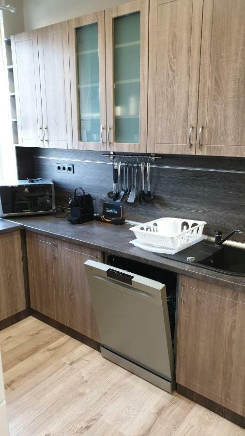 Aqua Apartman Tiszaújváros Esterno foto